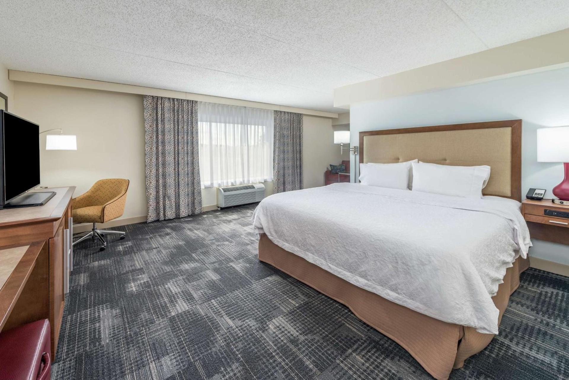 Hampton Inn Columbia photo 26
