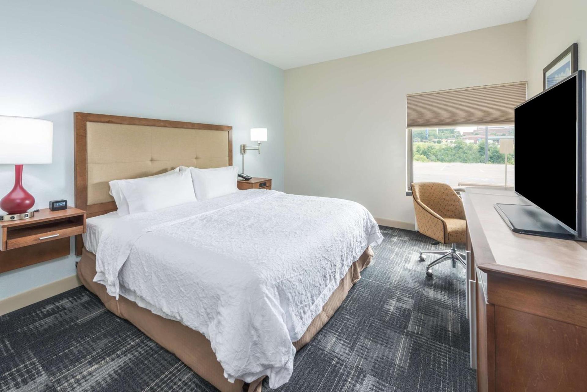 Hampton Inn Columbia photo 32