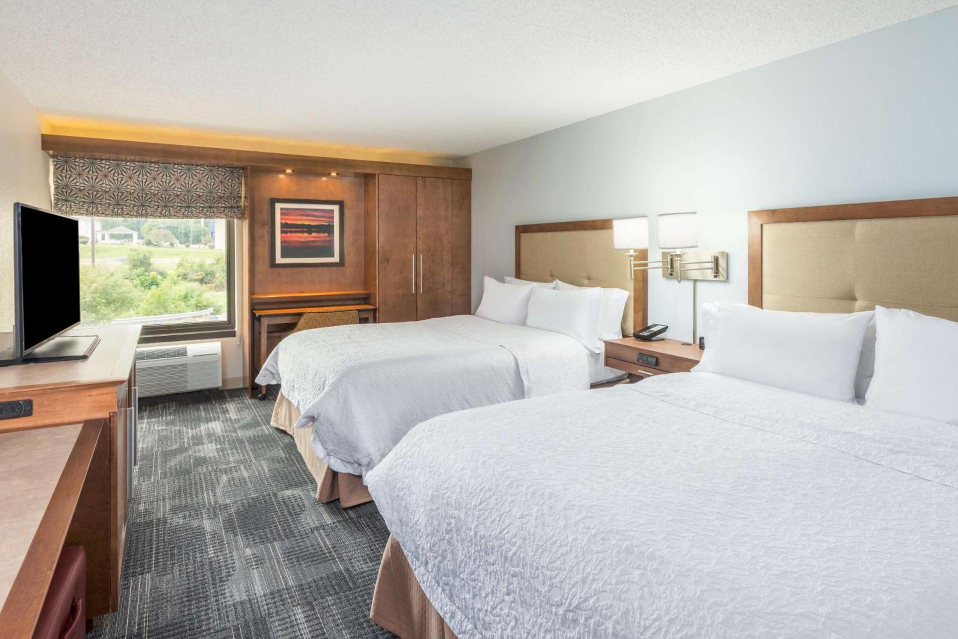 Hampton Inn Columbia photo 37