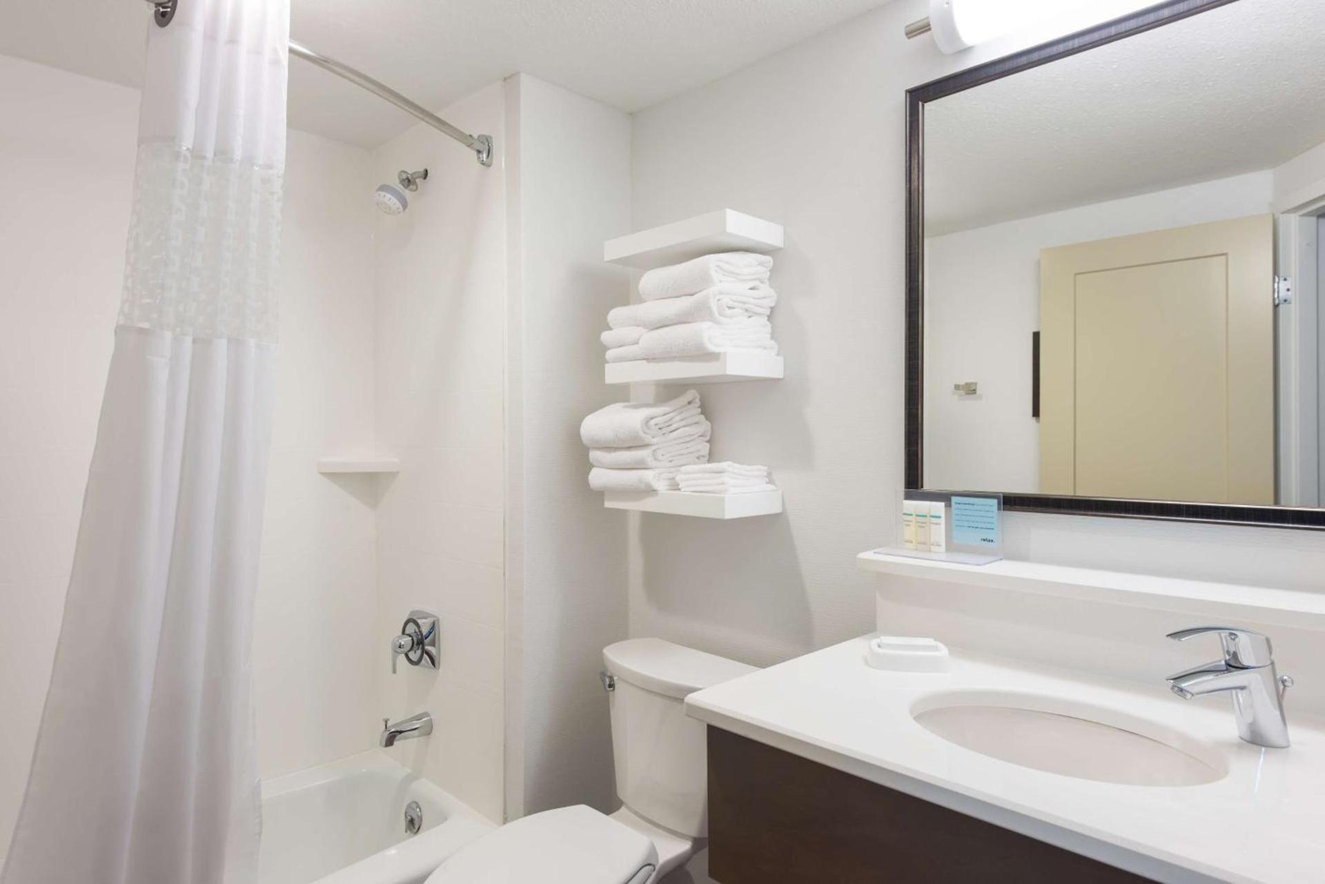 Hampton Inn Columbia photo 42