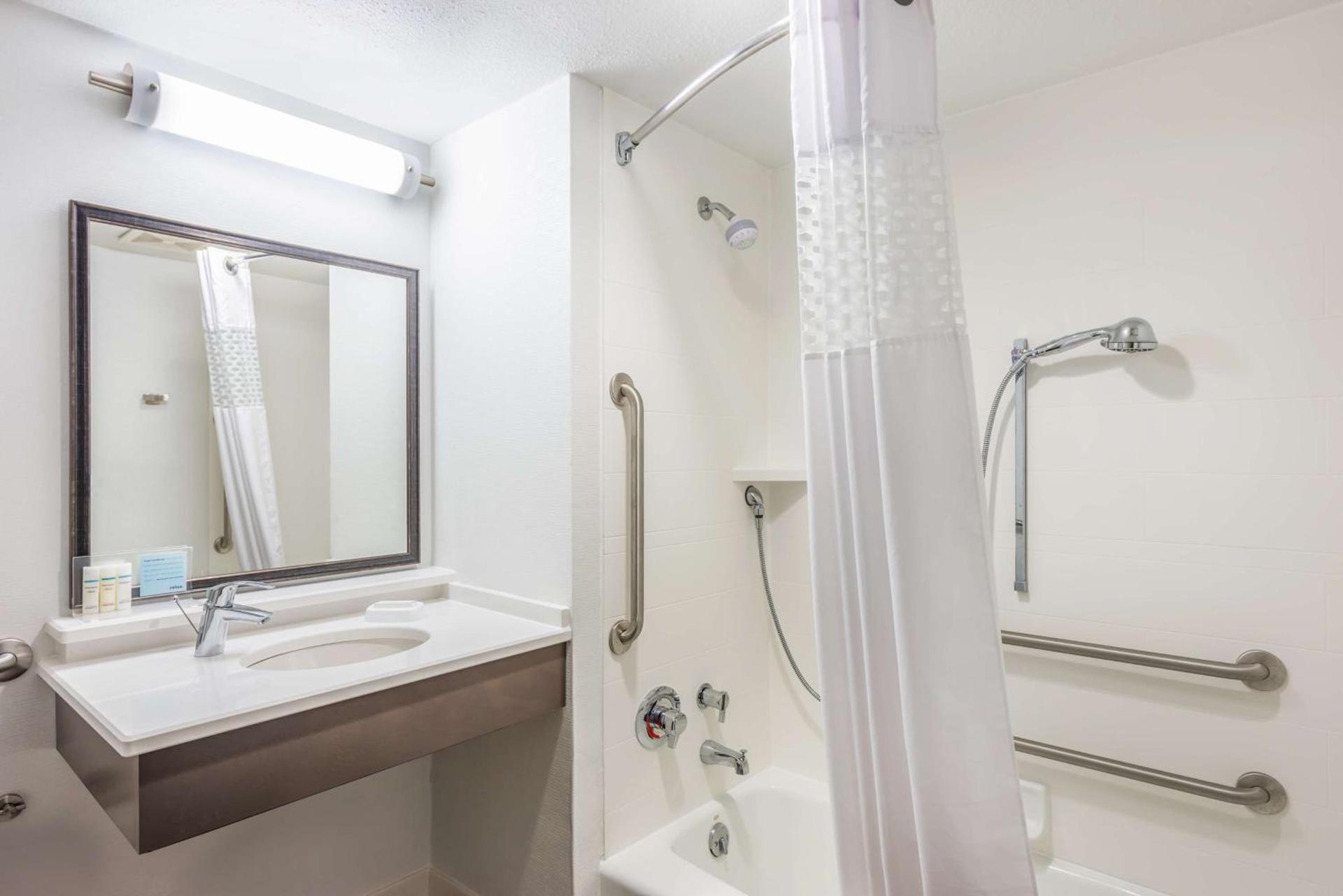 Hampton Inn Columbia photo 46