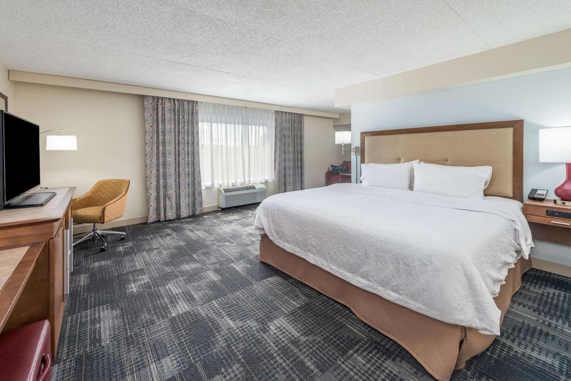 Hampton Inn Columbia photo 47