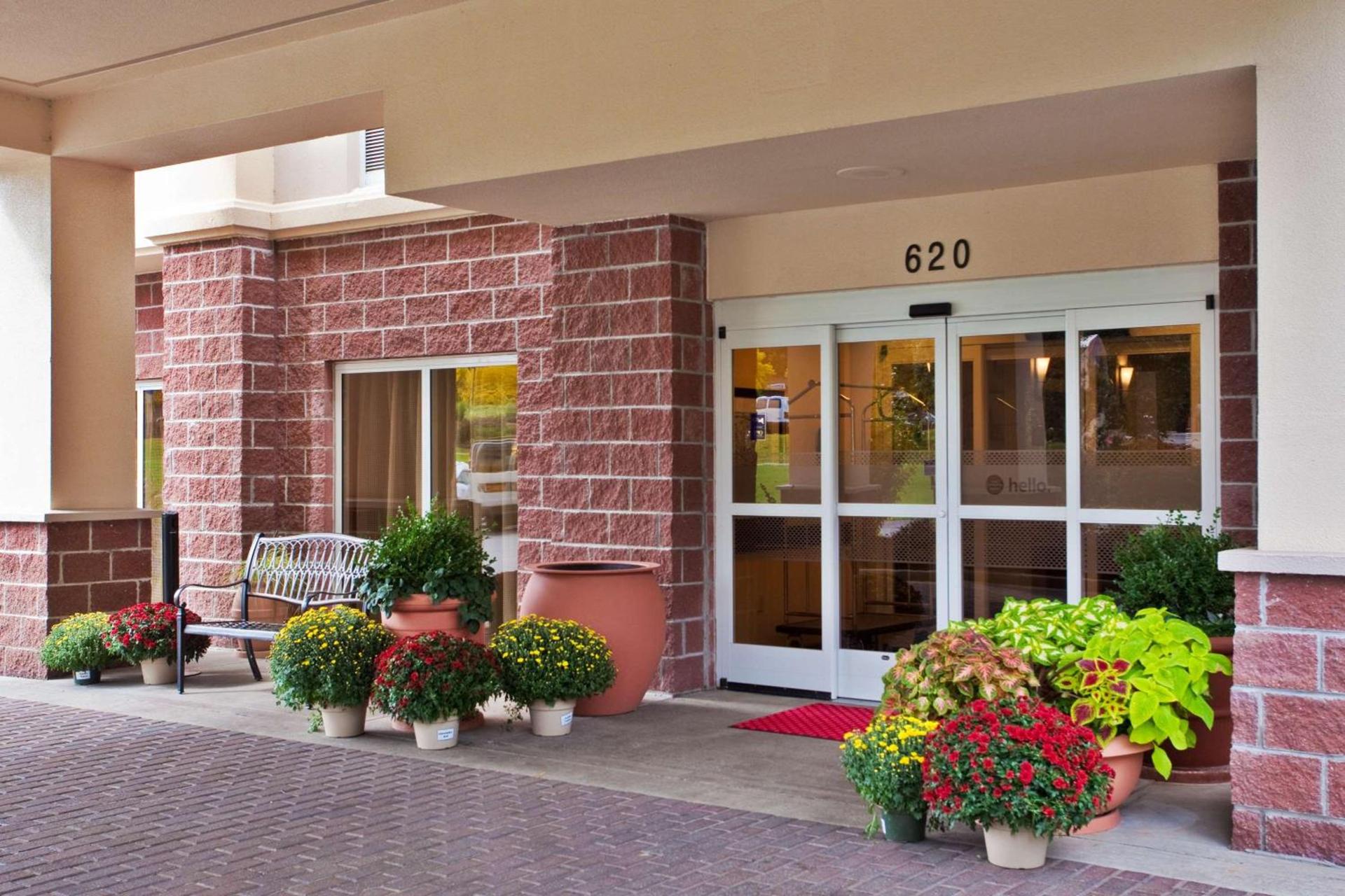 Hampton Inn Clifton Park photo 4