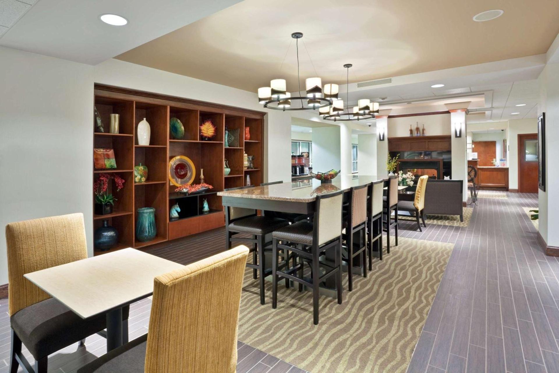 Hampton Inn Clifton Park photo 13