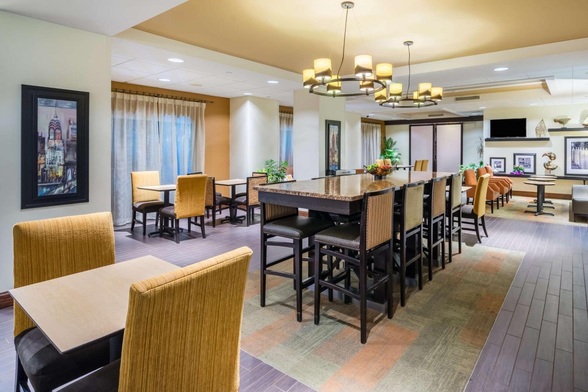 Hampton Inn Clifton Park photo 21