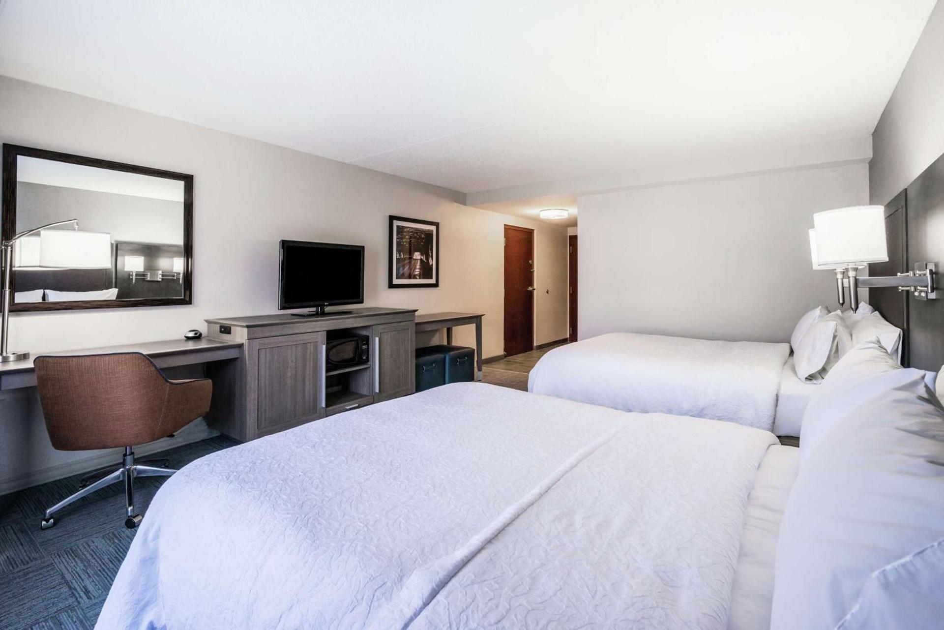 Hampton Inn Clifton Park photo 45