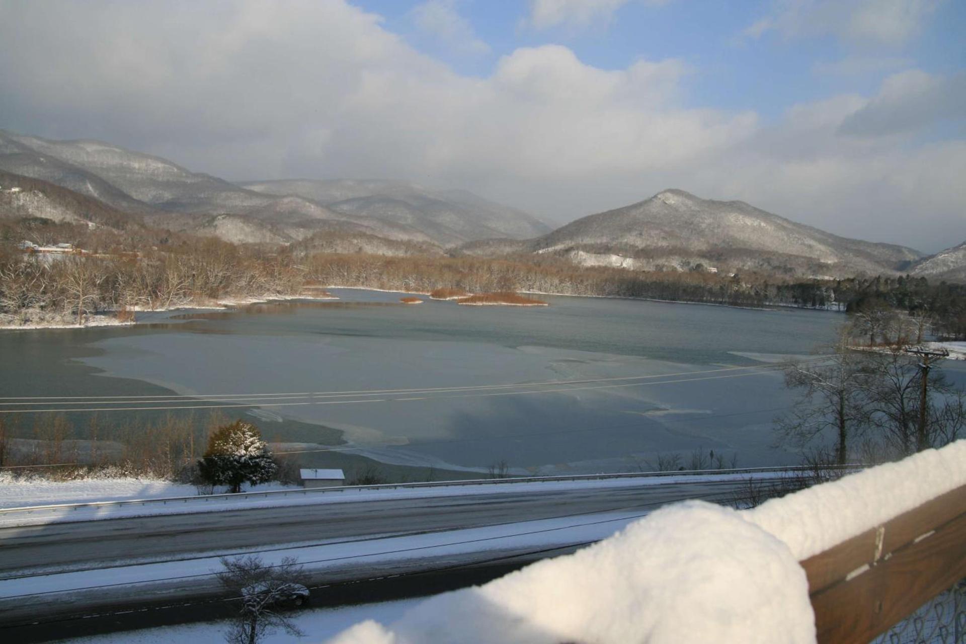Hampton Inn Caryville-I-75/Cove Lake-State Park photo 6