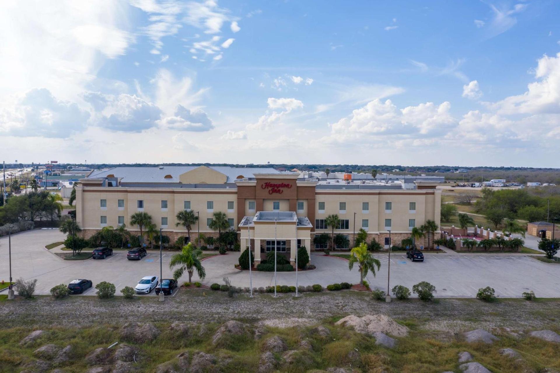 Hampton Inn Alice photo 4