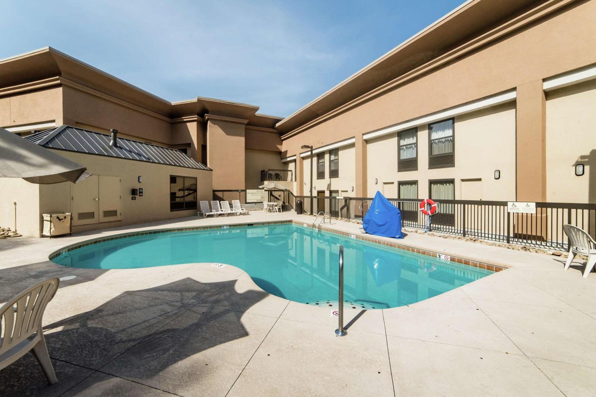 Hampton Inn Caryville-I-75/Cove Lake-State Park photo 30
