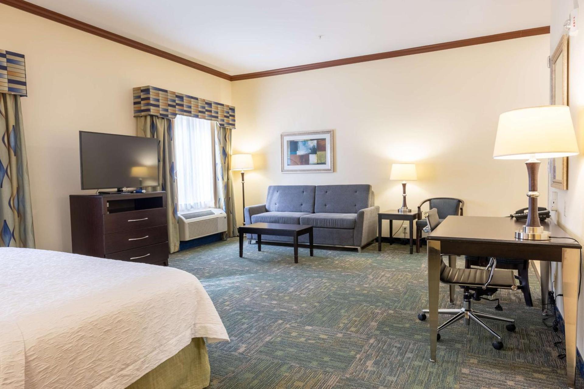 Hampton Inn Alice photo 17