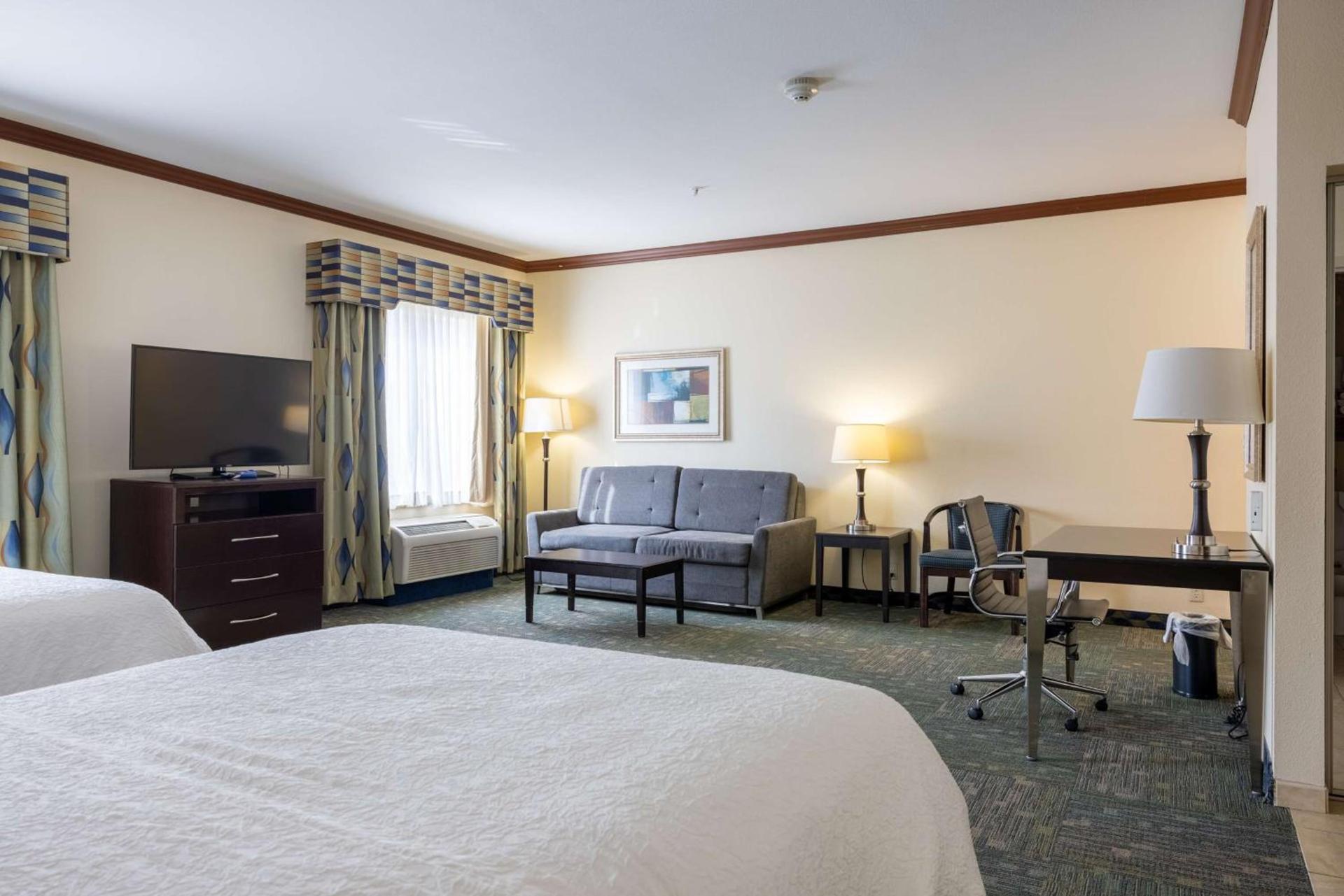 Hampton Inn Alice photo 20