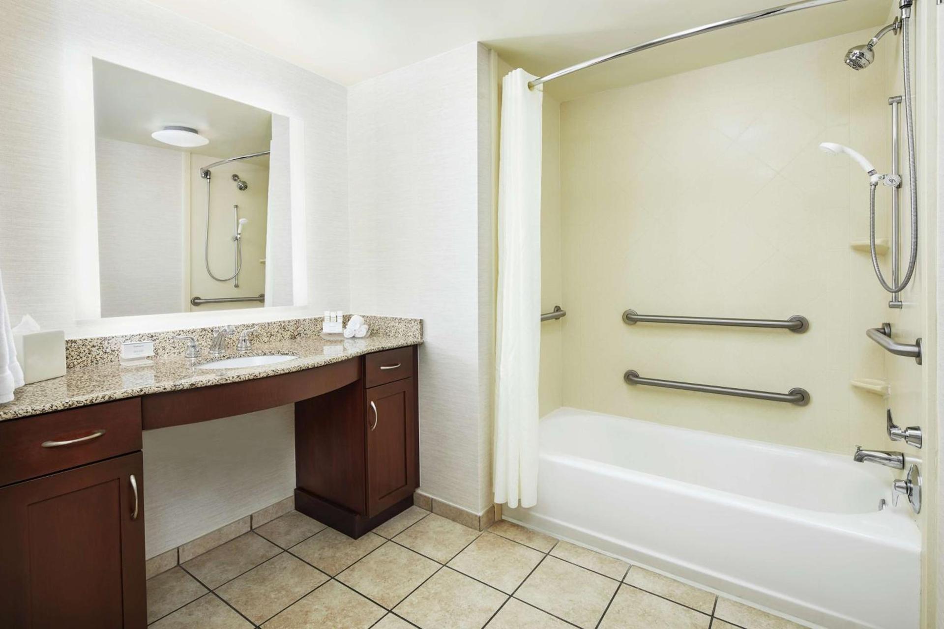 Homewood Suites by Hilton Columbus photo 16