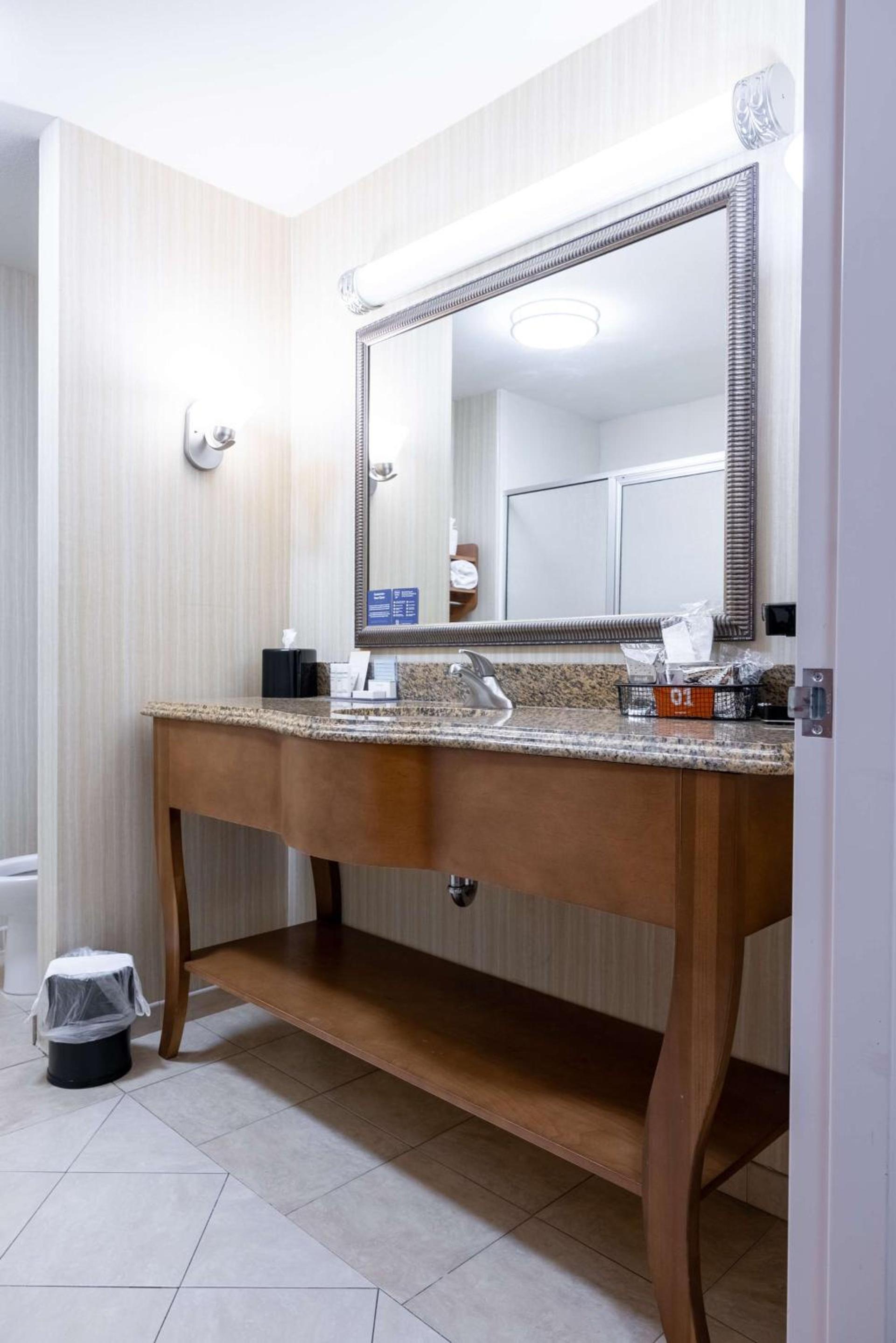 Hampton Inn Alice photo 29