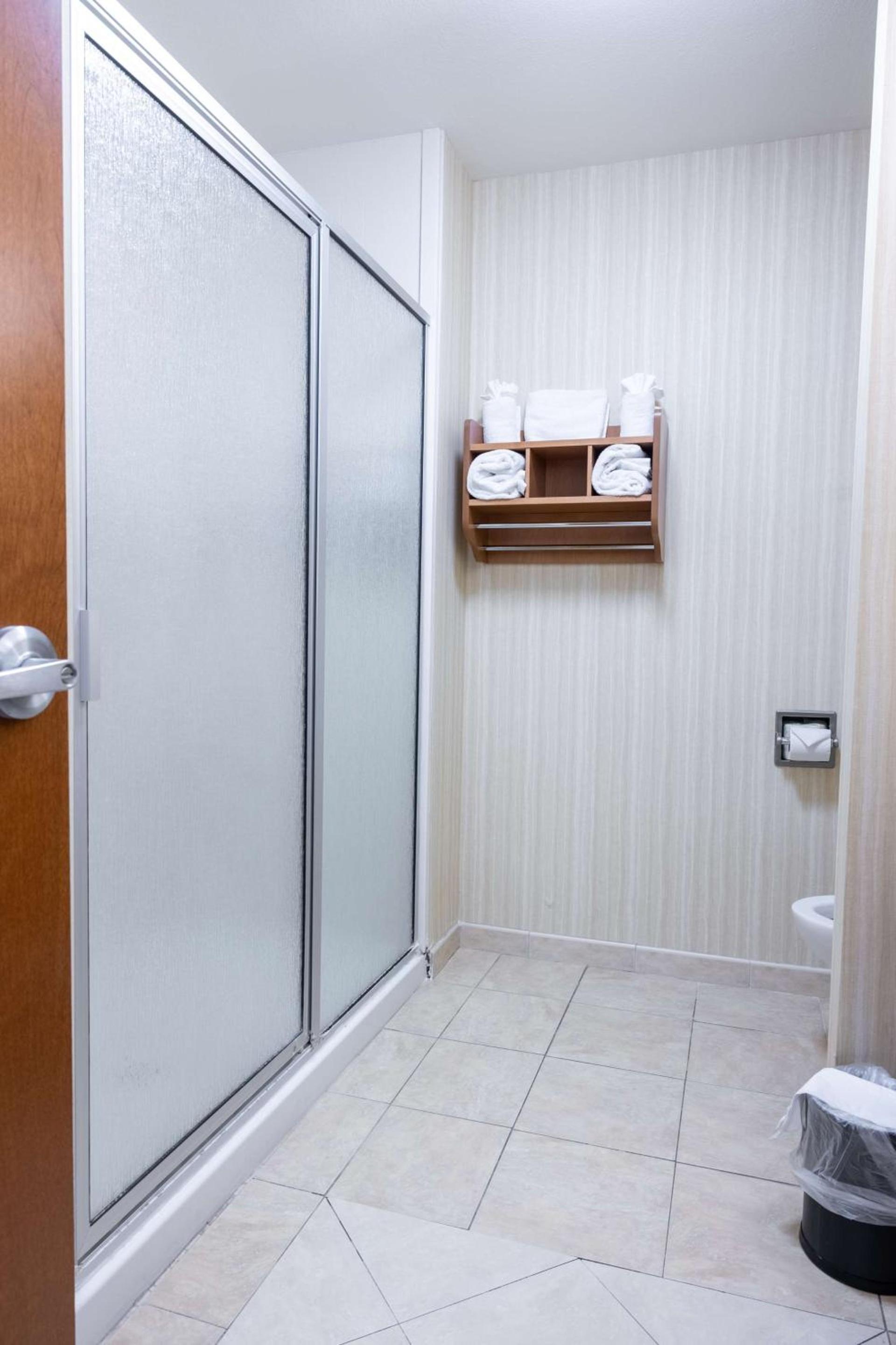 Hampton Inn Alice photo 28