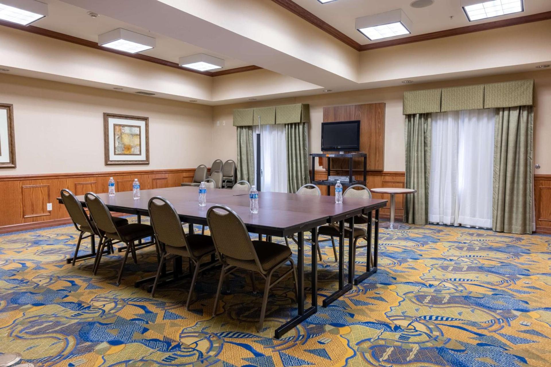 Hampton Inn Alice photo 45