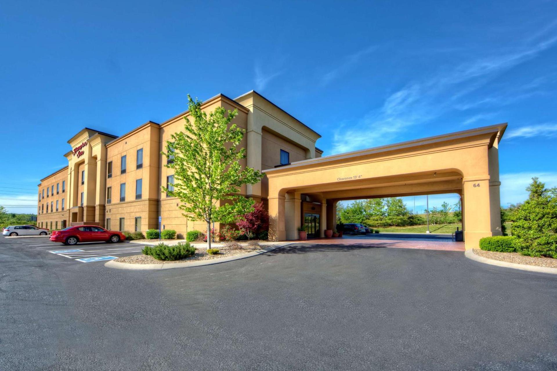 Hampton Inn Crossville photo 3