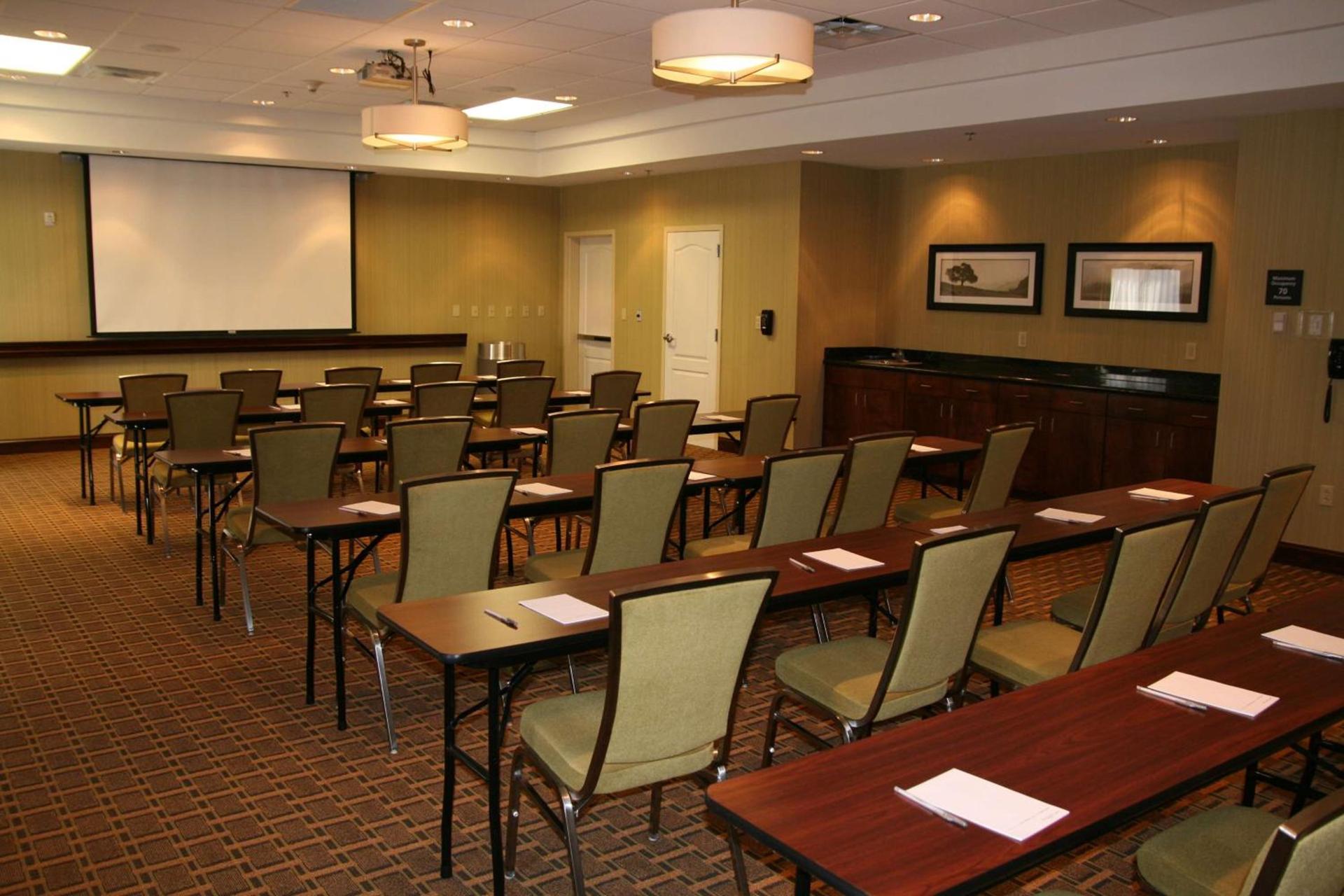 Hampton Inn Crossville photo 22