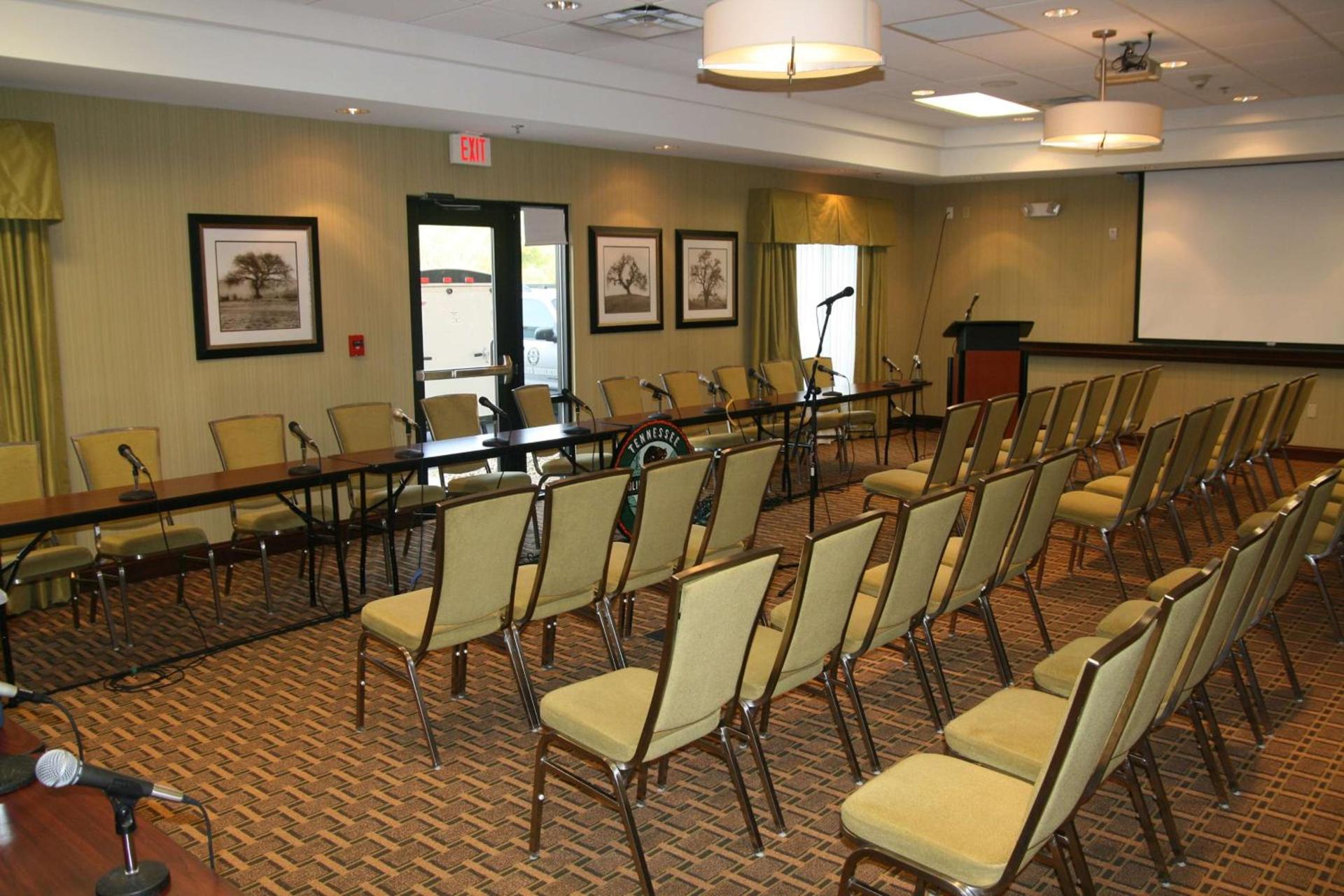 Hampton Inn Crossville photo 20