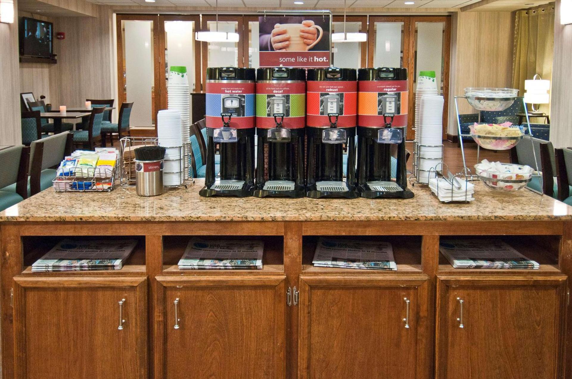 Hampton Inn Canton photo 9