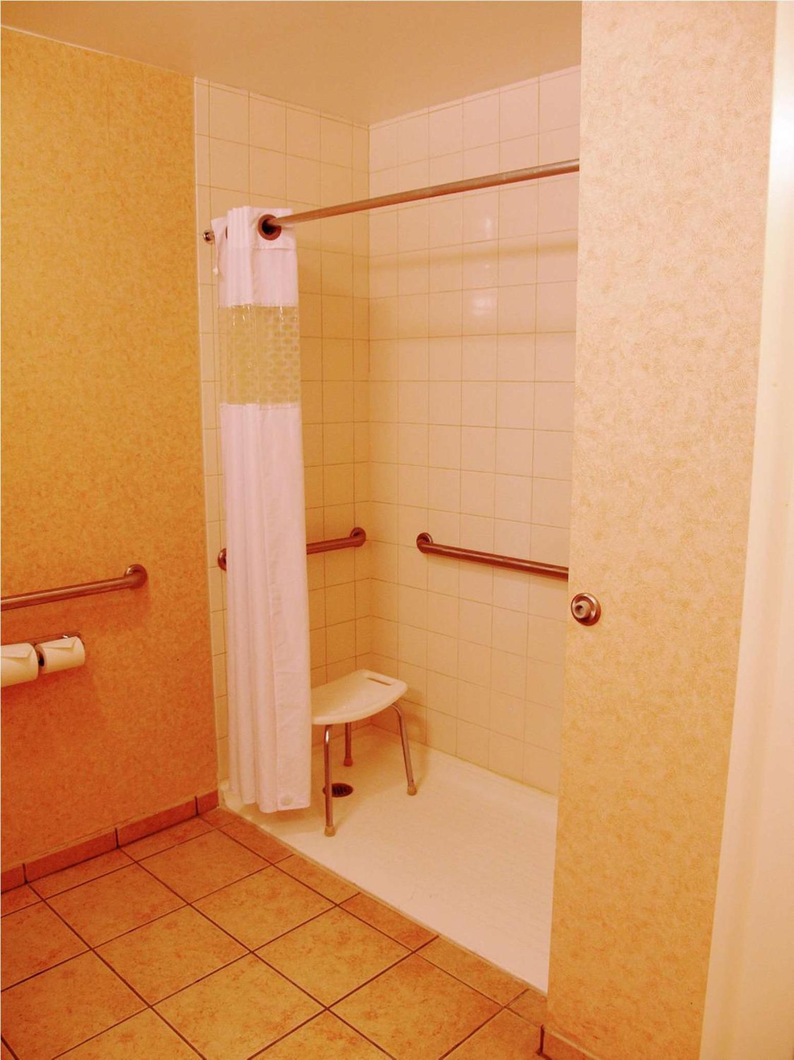 Hampton Inn Canton photo 17