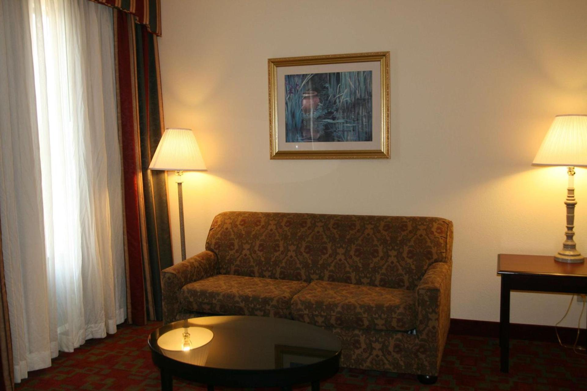 Hampton Inn Canton photo 30