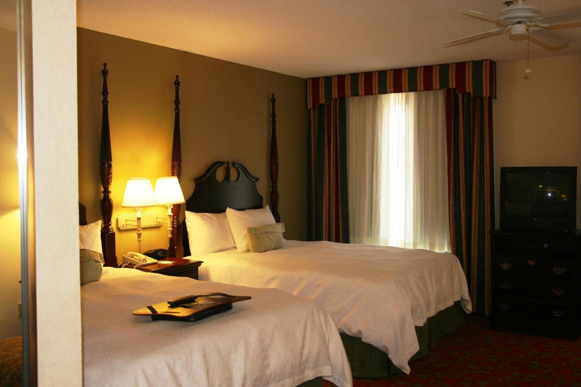 Hampton Inn Canton photo 35