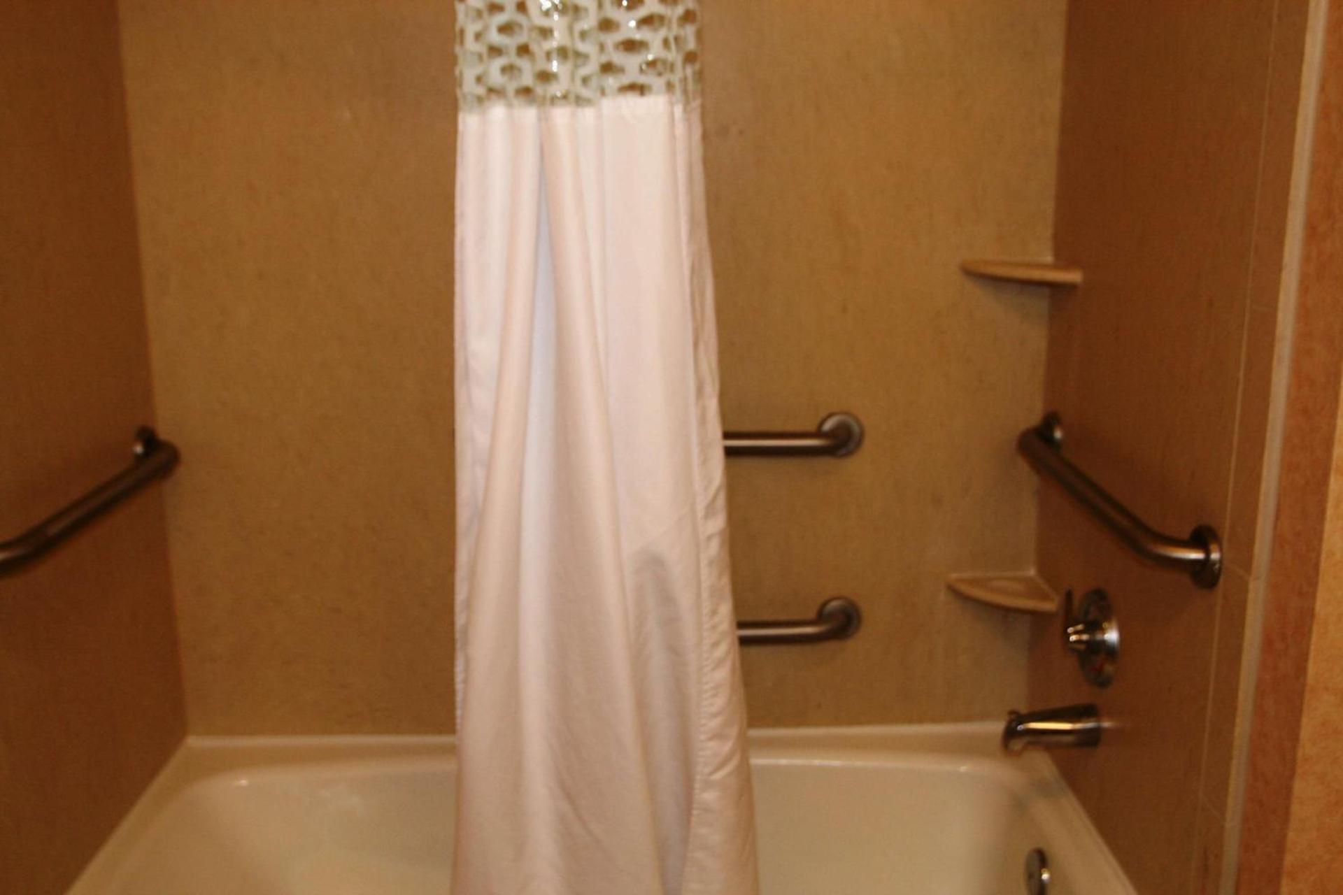 Hampton Inn Canton photo 36