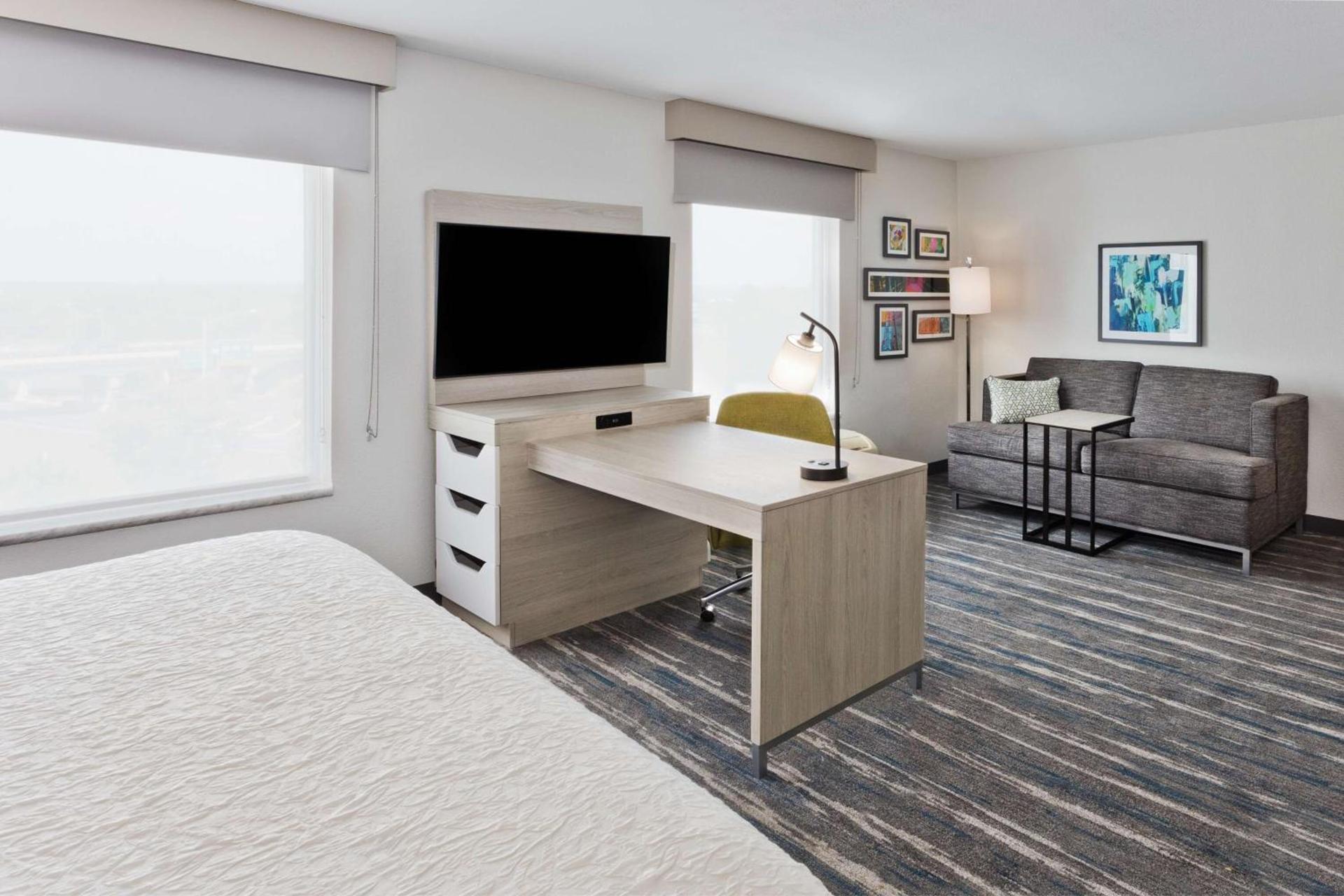 Hampton Inn & Suites Phenix City- Columbus Area photo 28