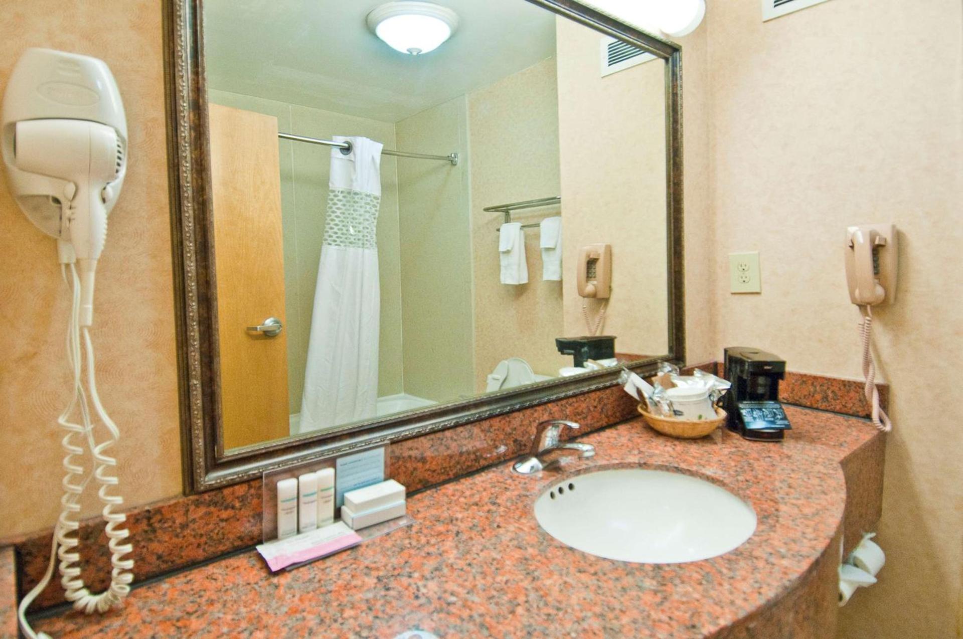 Hampton Inn Canton photo 50
