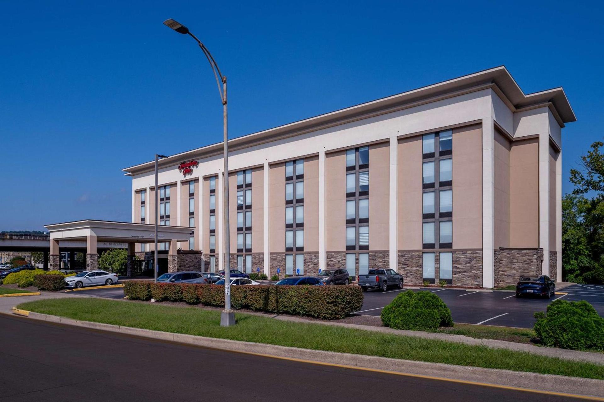 Hampton Inn Charleston Downtown photo 1