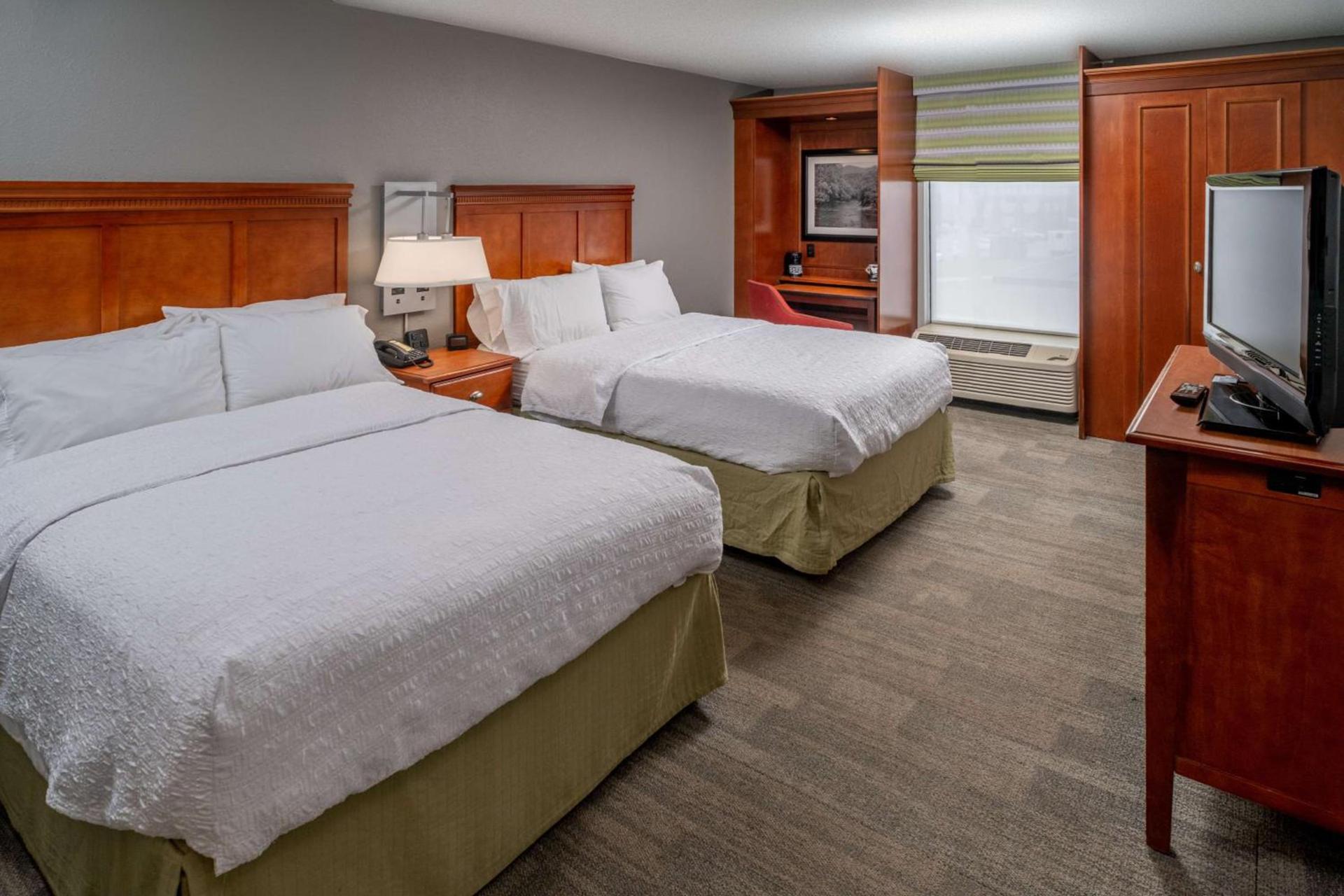 Hampton Inn Charleston Downtown photo 17