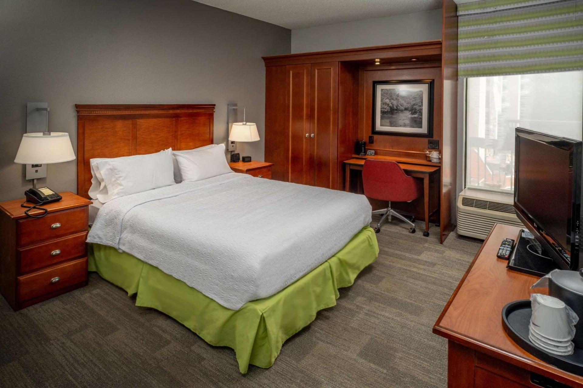Hampton Inn Charleston Downtown photo 19