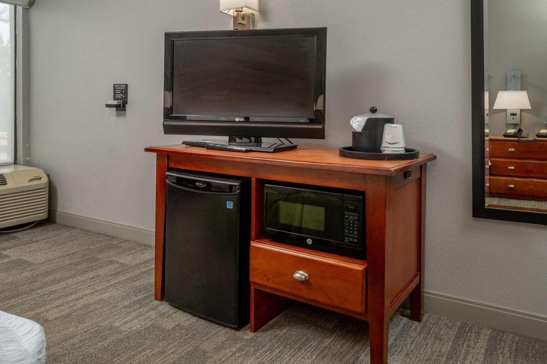 Hampton Inn Charleston Downtown photo 20