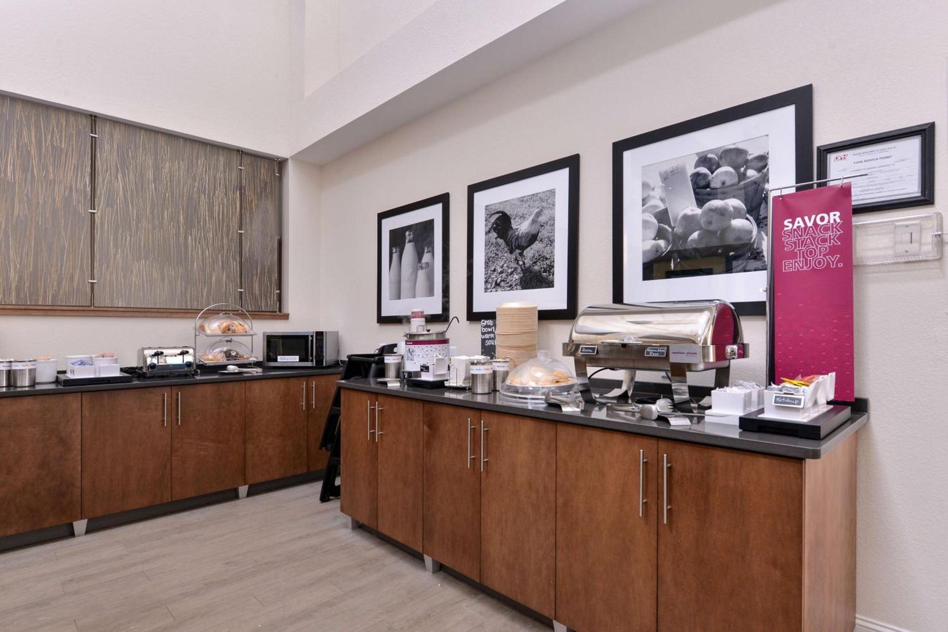 Hampton Inn Cartersville photo 10