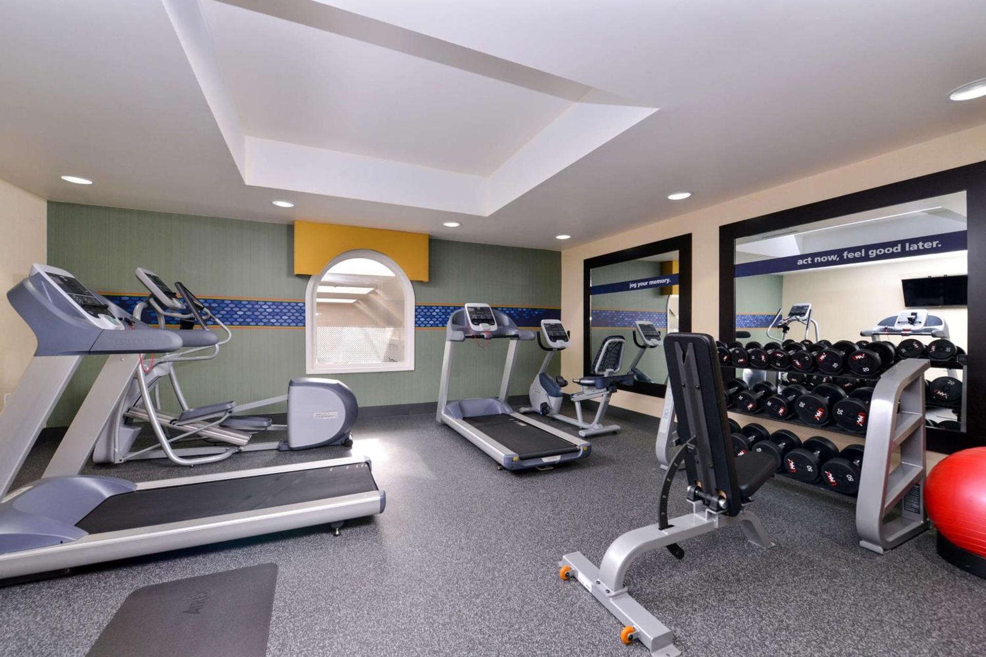 Hampton Inn Cartersville photo 12