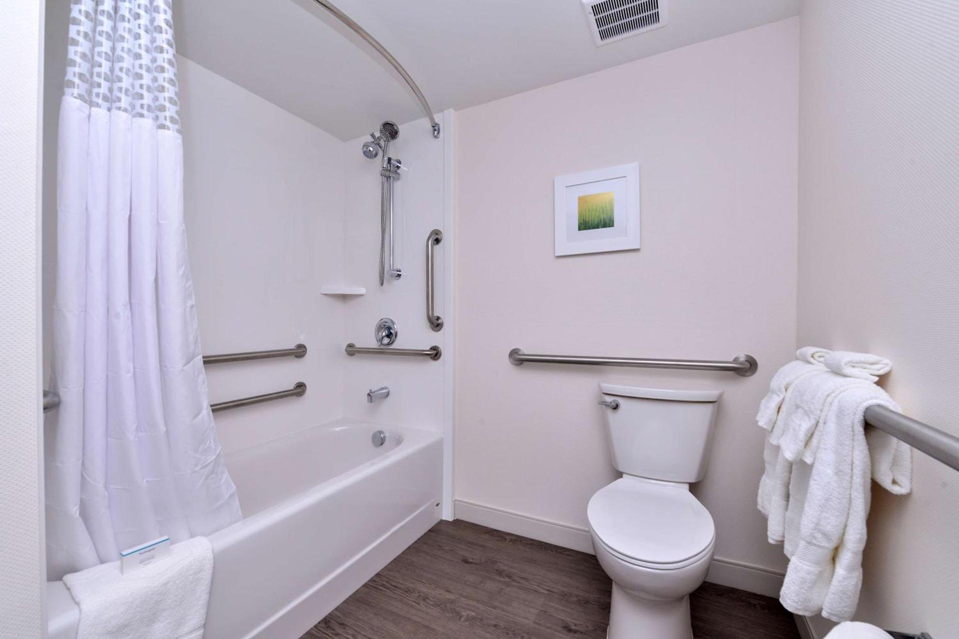 Hampton Inn Cartersville photo 14