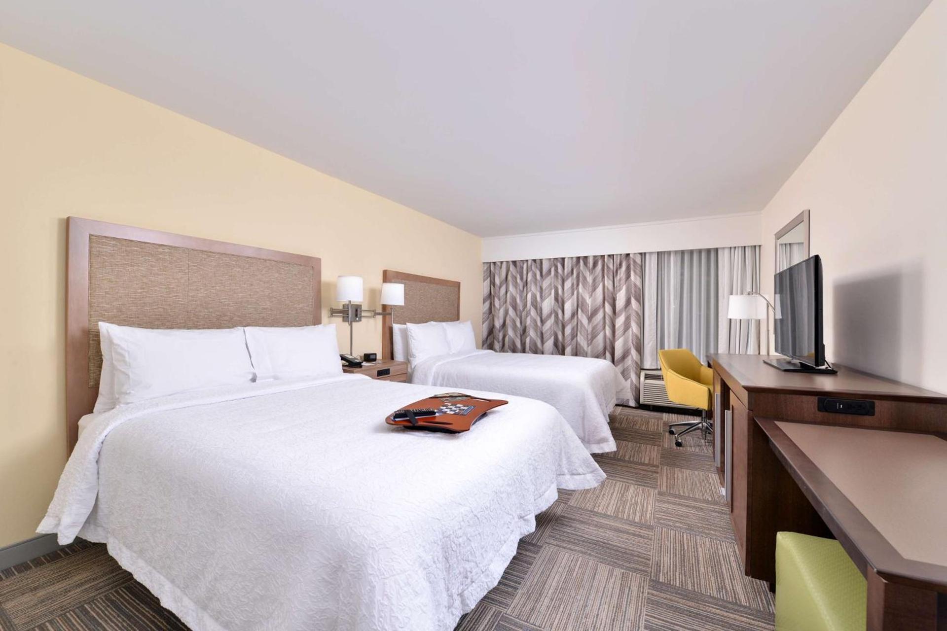 Hampton Inn Cartersville photo 23