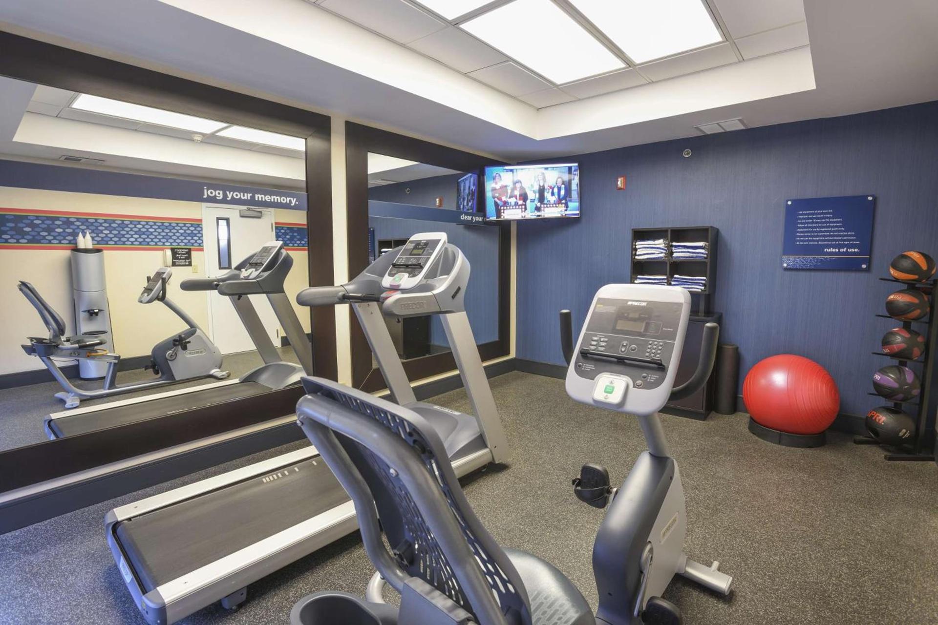 Hampton Inn Cincinnati Eastgate photo 11