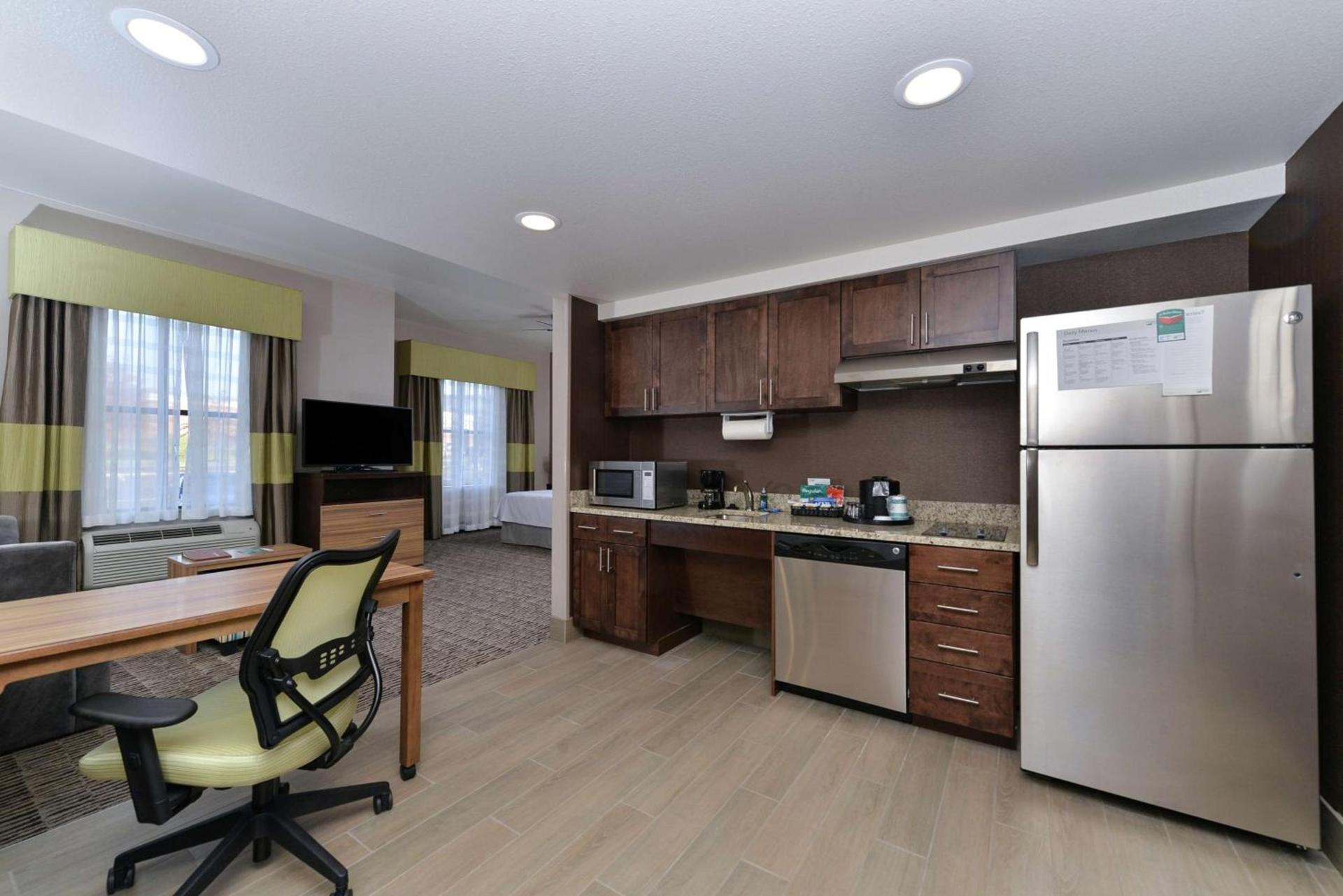 Homewood Suites by Hilton Cincinnati/Mason photo 14