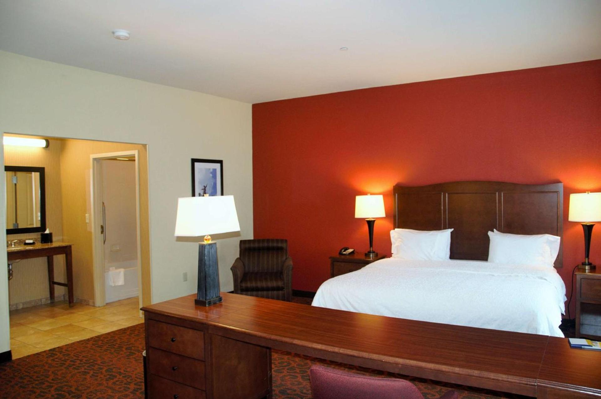Hampton Inn & Suites Cincinnati / Uptown - University Area photo 15