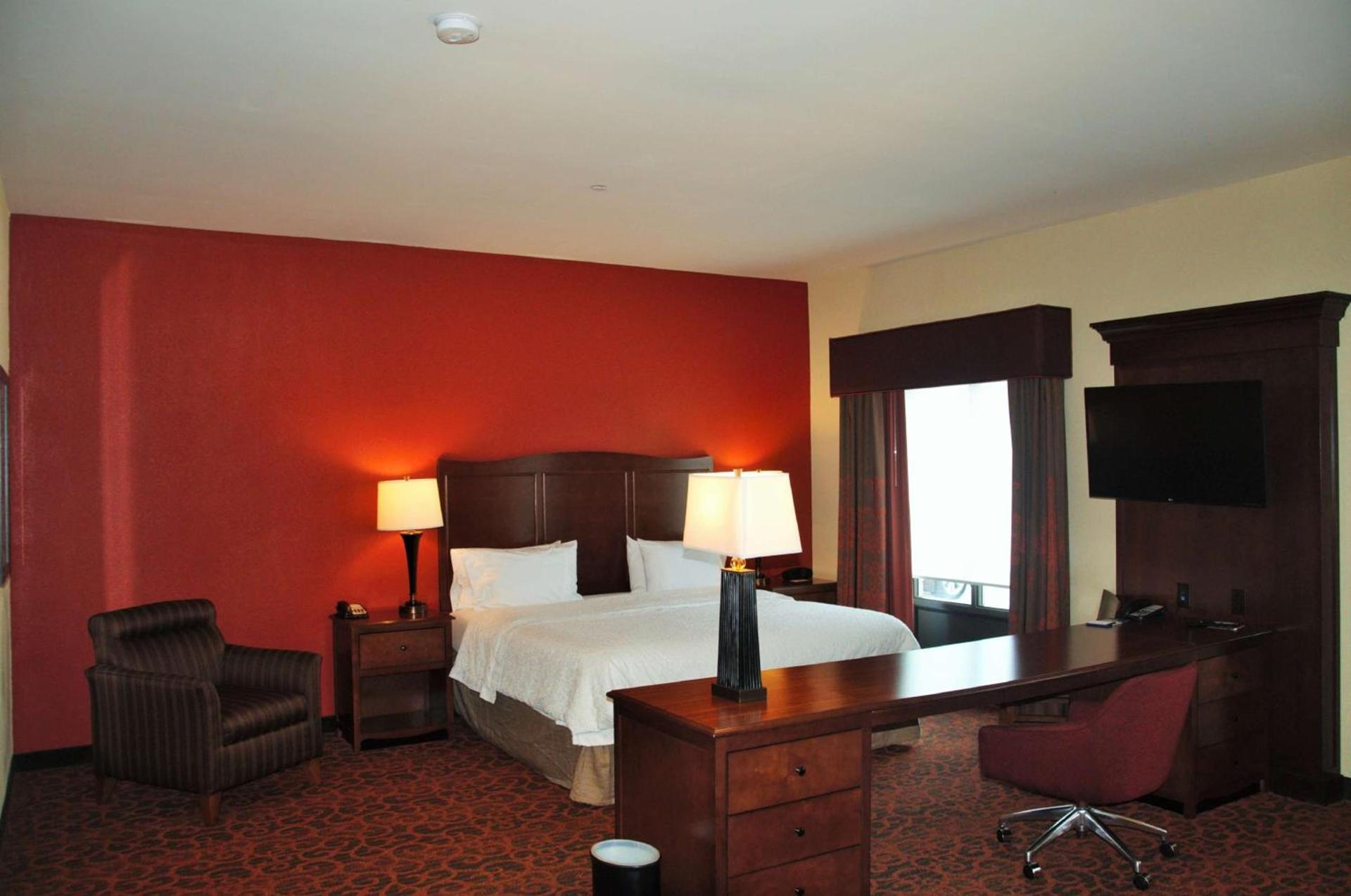 Hampton Inn & Suites Cincinnati / Uptown - University Area photo 18