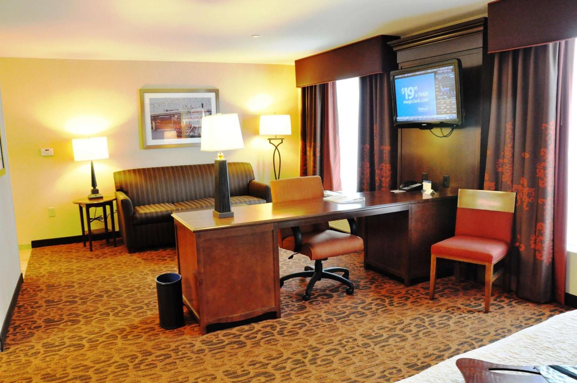 Hampton Inn & Suites Cincinnati / Uptown - University Area photo 29