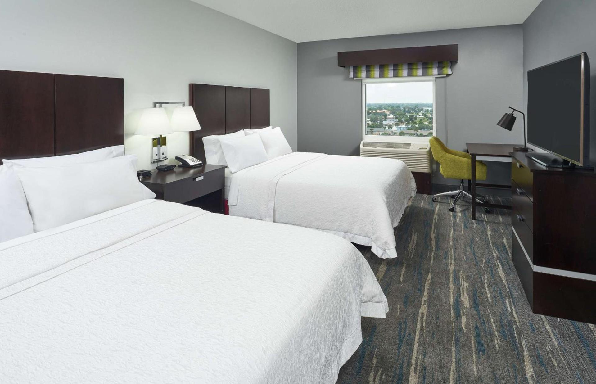 Hampton Inn Daytona Beach/Beachfront photo 20