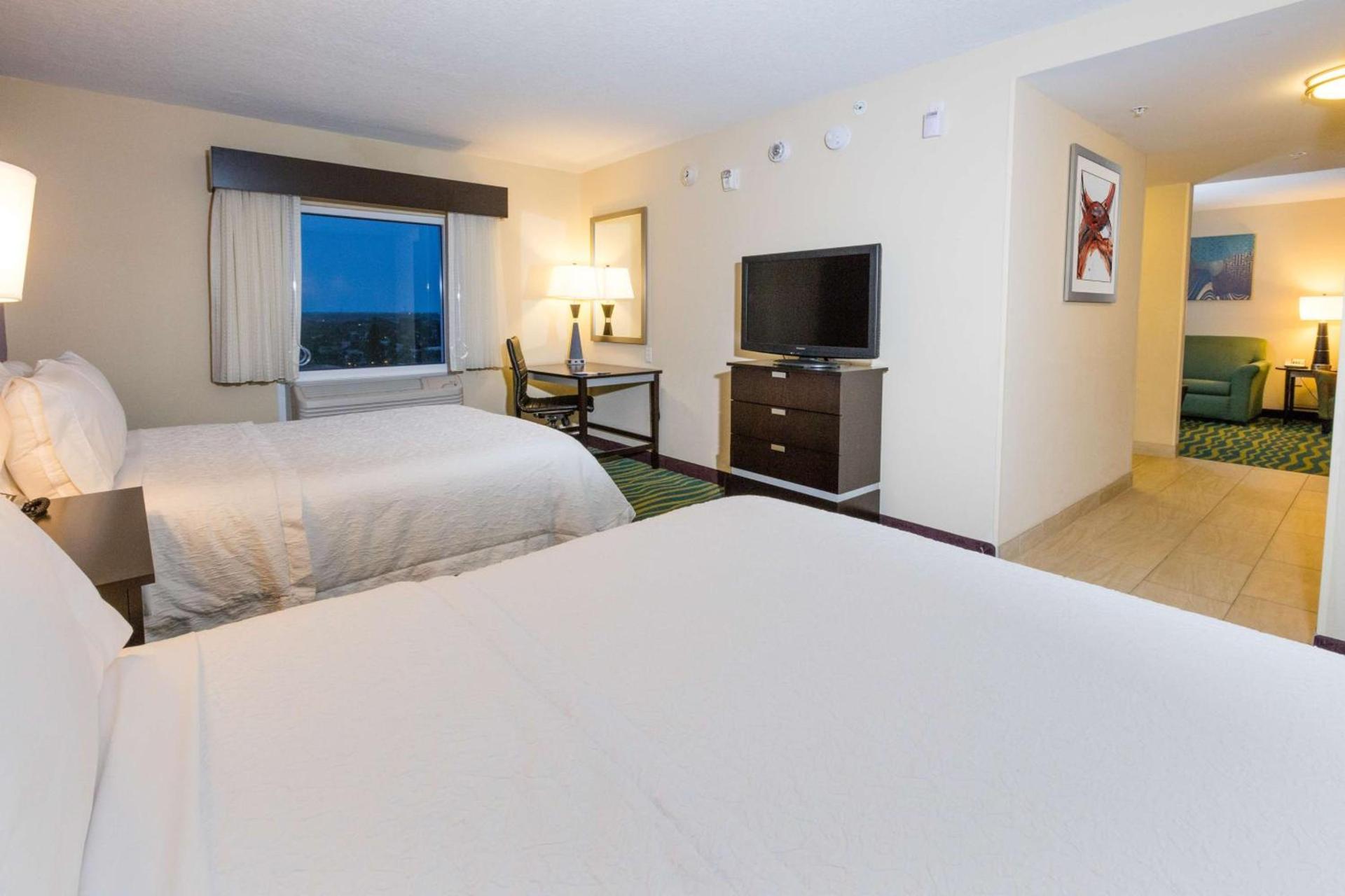 Hampton Inn Daytona Beach/Beachfront photo 40