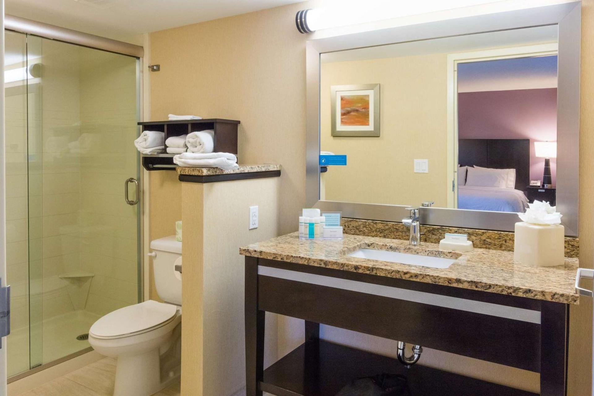 Hampton Inn Daytona Beach/Beachfront photo 44