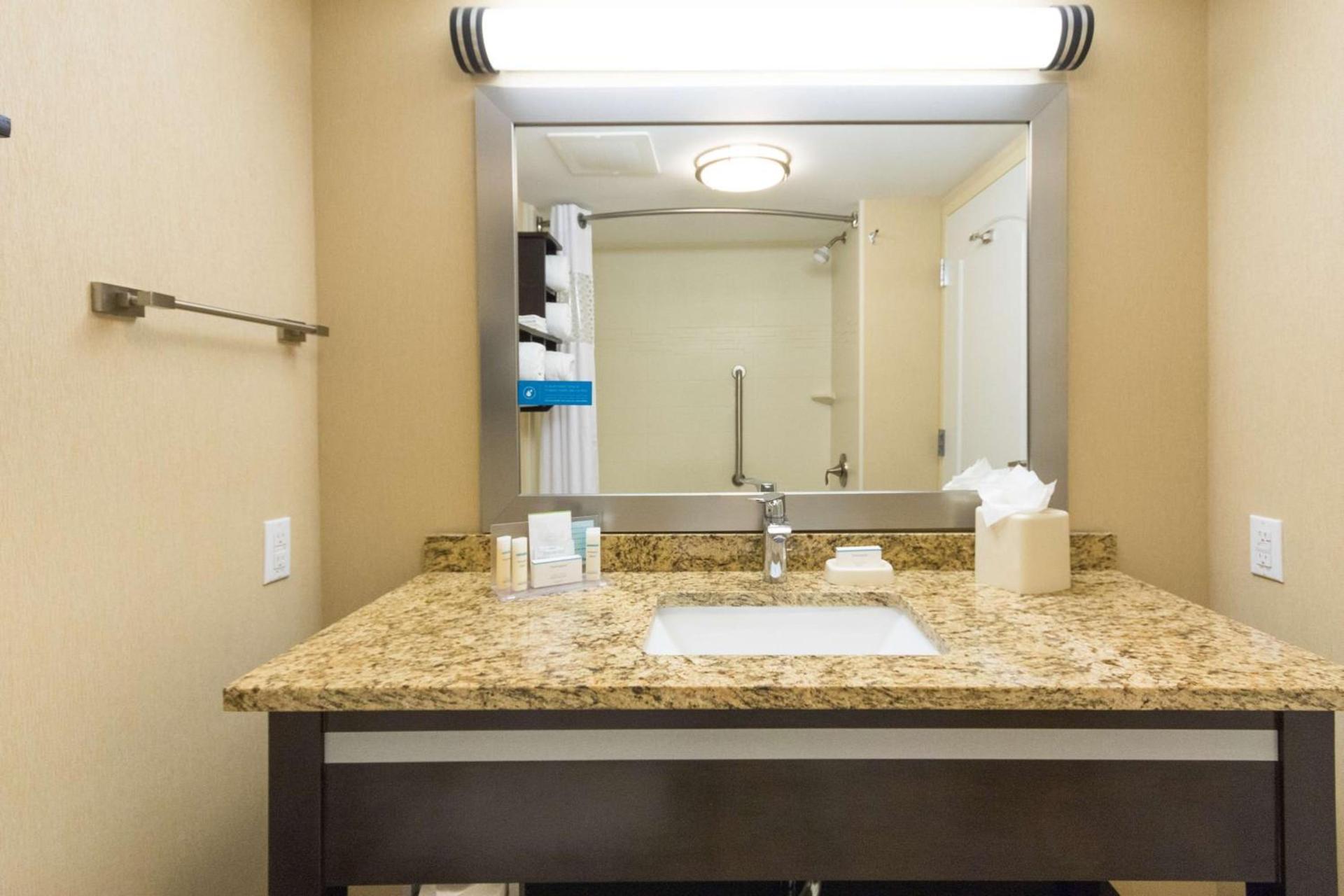 Hampton Inn Daytona Beach/Beachfront photo 45