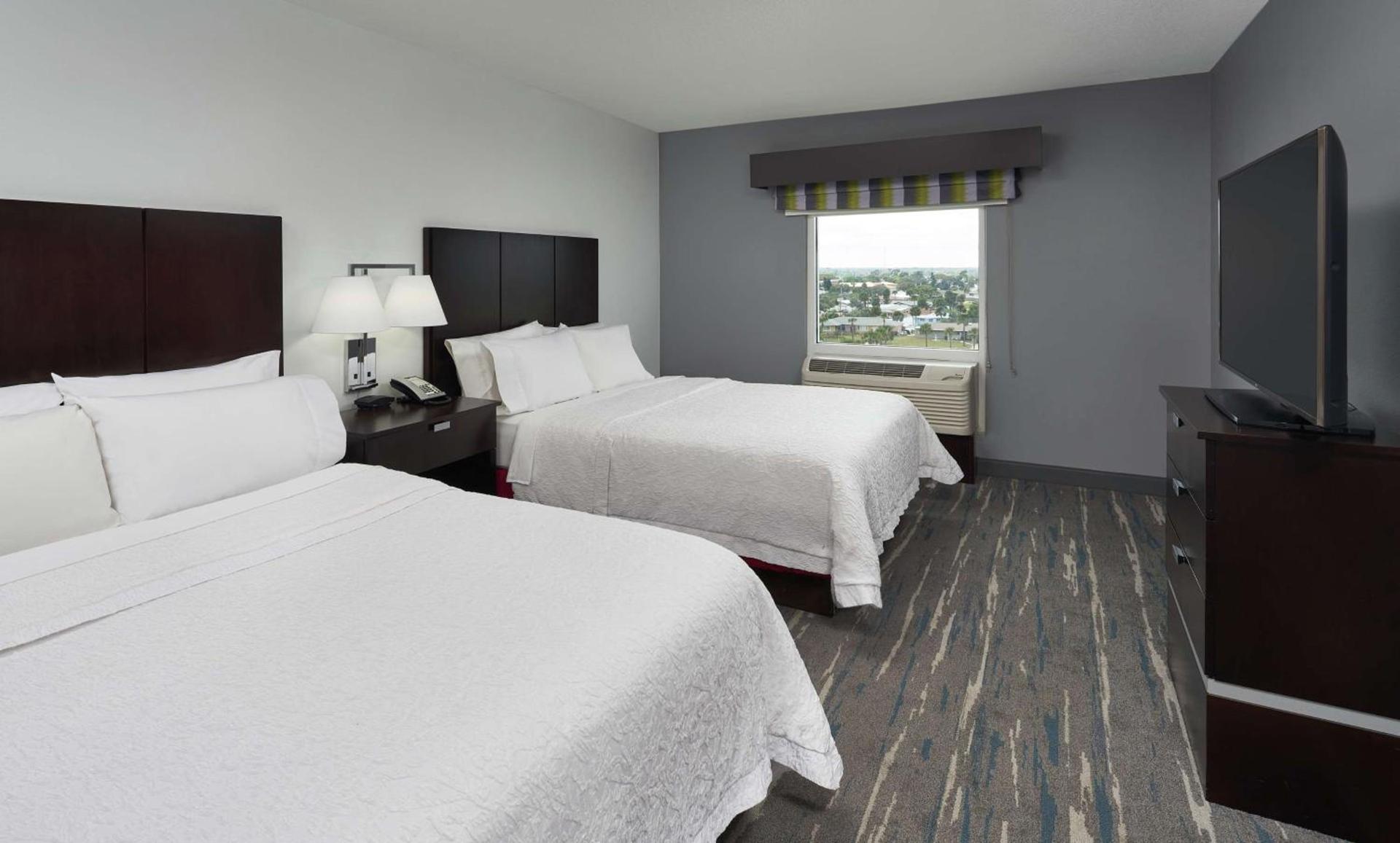 Hampton Inn Daytona Beach/Beachfront photo 58