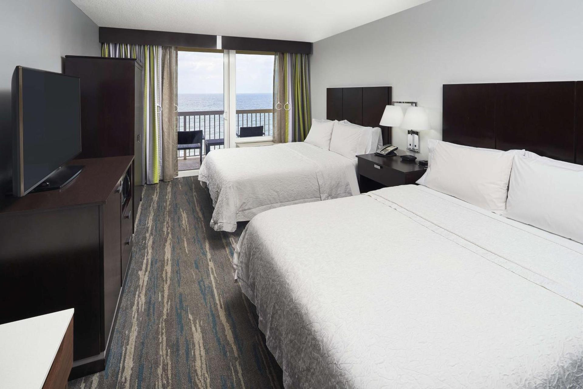 Hampton Inn Daytona Beach/Beachfront photo 60