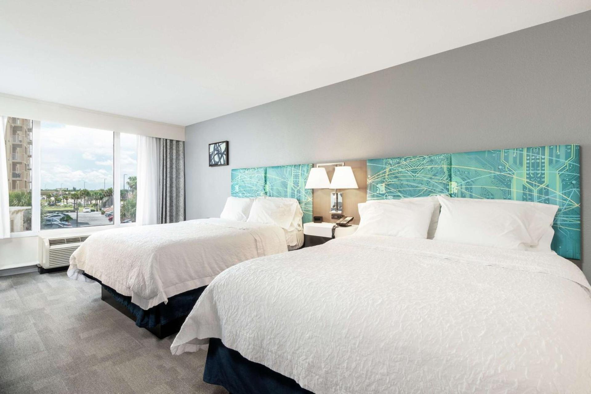 Hampton Inn Daytona Shores-Oceanfront photo 14