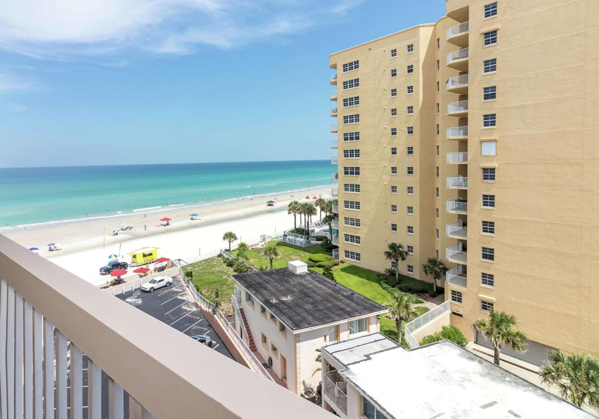 Hampton Inn Daytona Shores-Oceanfront photo 27